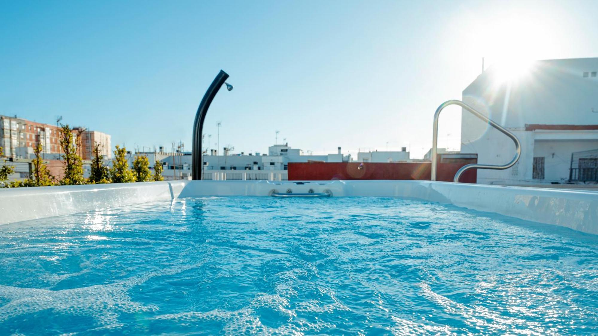 Aparthotel Luz De Gades - Suites Spa Gym - Adults Only Cádiz Exterior photo