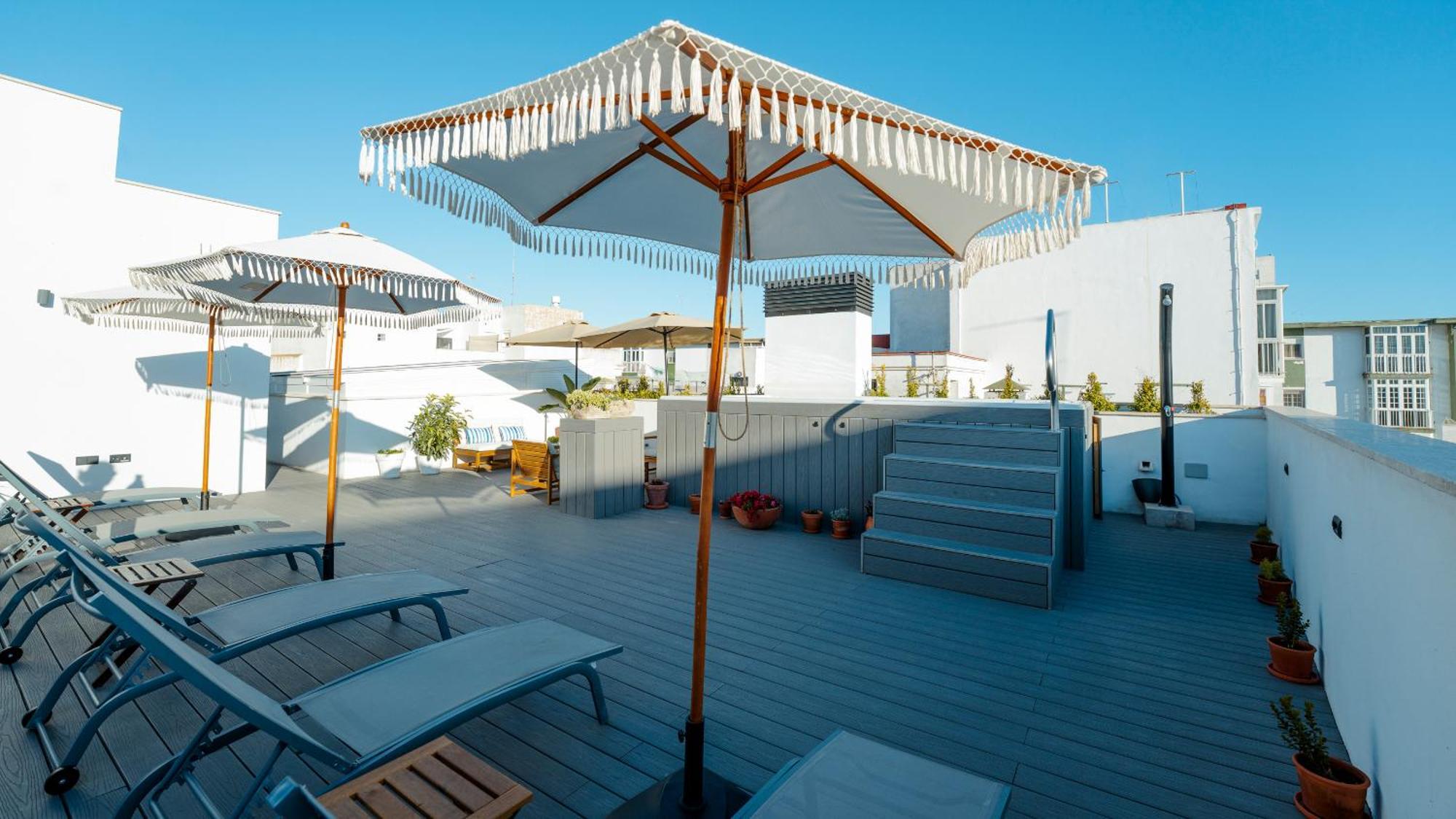 Aparthotel Luz De Gades - Suites Spa Gym - Adults Only Cádiz Exterior photo